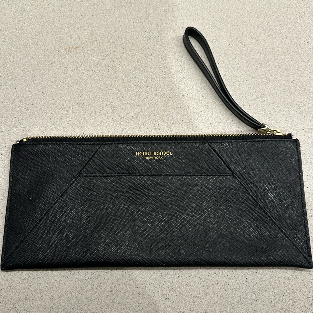 Henri Bendel Wristlet
